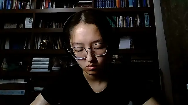 LinaClous online show from 7, 3, 2026