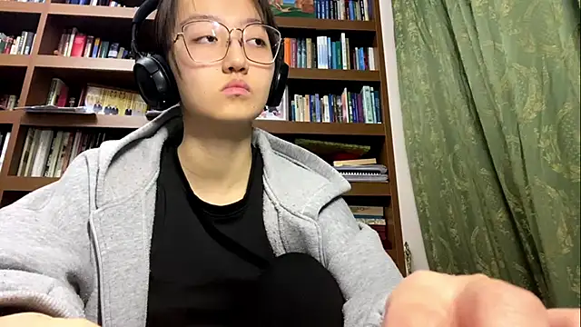 LinaClous online show from 15, 12, 2025