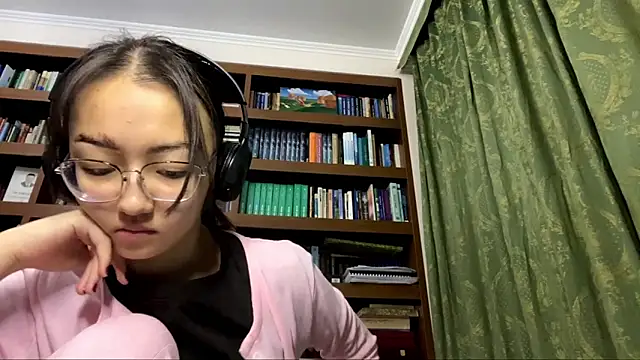 LinaClous online show from 14, 1, 2026