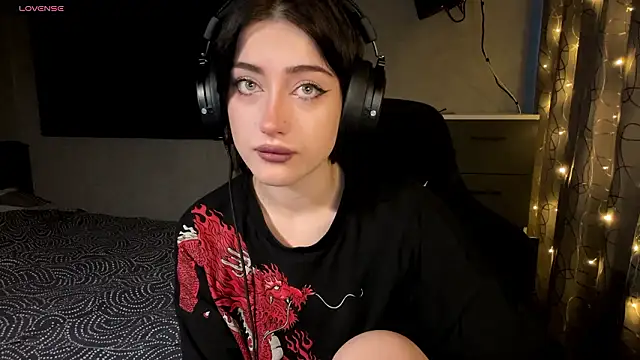 Snapshot of Meowluly chatting on 5, 2, 2026 Meowluly online show from 5, 2, 2026