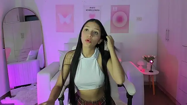 KAHTY JONES  online show from 28, 11, 2025