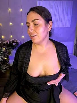 Amalia Lia  online show from 2, 12, 2025