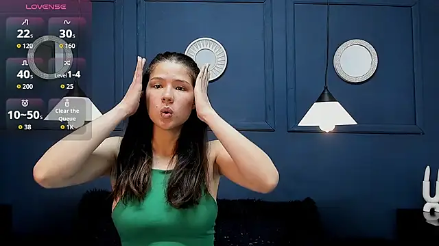 Skyy bloom online show from 15, 12, 2025