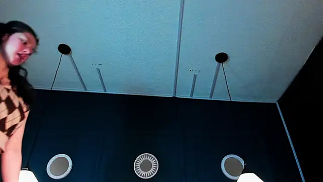 Skyy bloom online show from 20, 12, 2025