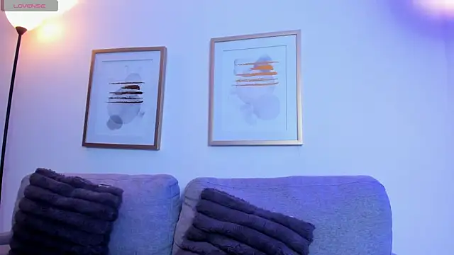 Skyy bloom online show from 19, 3, 2026