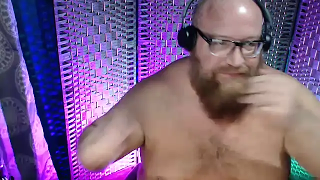 BigBearforCuddles online show from 7, 1, 2026