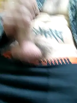 MomentoCaliente00 online show from 30, 11, 2025