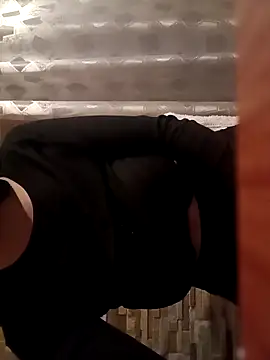 Snapshot of Era_90 chatting on 29, 11, 2025 Era 90 online show from 29, 11, 2025