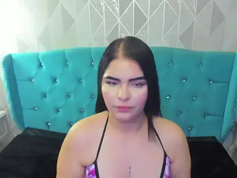 LunnaClarck online show from 30, 11, 2025