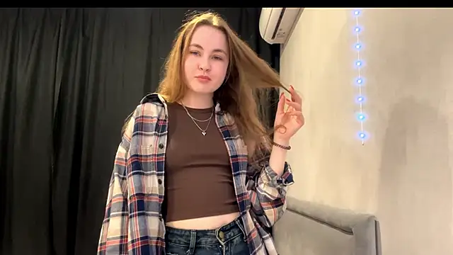 PrettyGhost online show from 25, 11, 2025