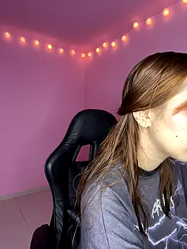 Davne  online show from 15, 12, 2025