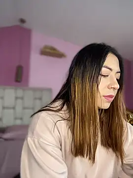 Snapshot of MaddieHunter chatting on 29, 11, 2025 MaddieHunter online show from 29, 11, 2025