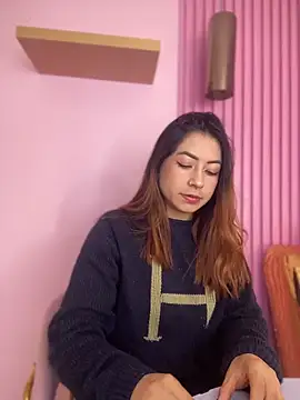 MaddieHunter online show from 20, 12, 2025