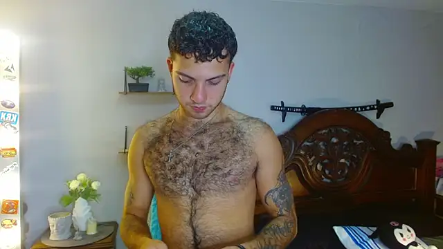 Snapshot of oceanboy_vibe chatting on 2, 12, 2025 oceanboy vibe online show from 2, 12, 2025