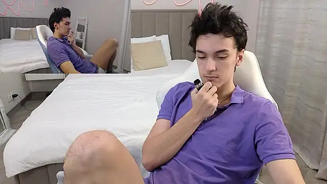 MoonlinSkinn online show from 6, 2, 2026