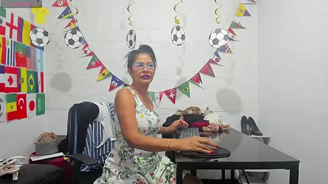 Miss clarepocahose online show from 26, 6, 2026