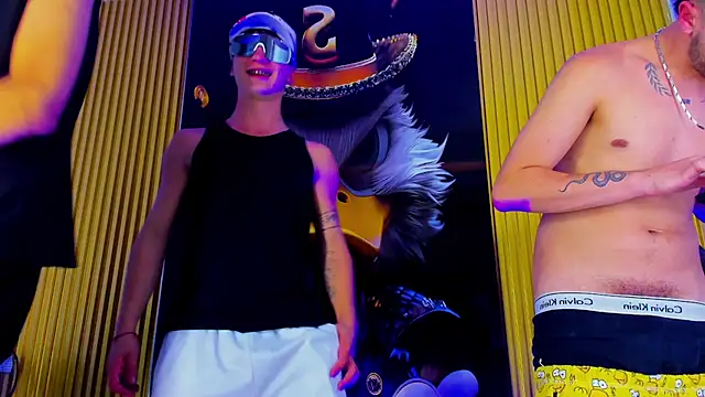 Snapshot of Thegolden_boys chatting on 29, 11, 2025 Thegolden boys online show from 29, 11, 2025