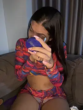 Snapshot of KarolRojas_22 chatting on 7, 6, 2026 KarolRojas 22 online show from 7, 6, 2026