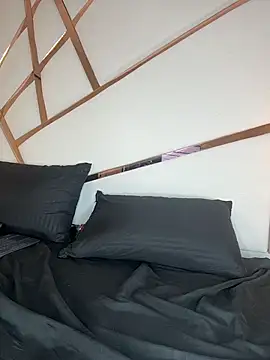 Celeste Valencia  online show from 20, 2, 2026