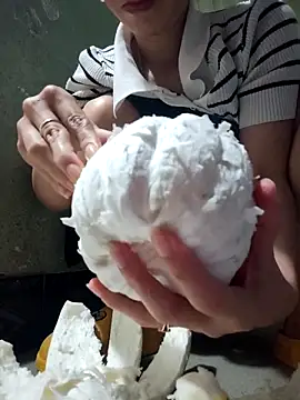 LianLaz online show from 18, 12, 2025