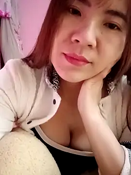 Lily-ross22 online show from 5, 1, 2026