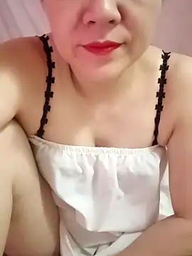 Lily-ross22 online show from 13, 5, 2026