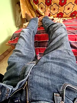 telugupillodu001 online show from 12, 4, 2026