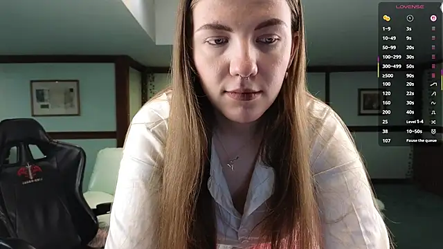 KiraRustle online show from 2, 2, 2026