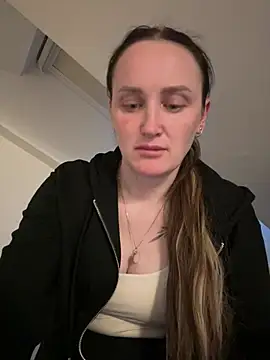 Snapshot of TomilaSi chatting on 7, 6, 2026 TomilaSi online show from 7, 6, 2026