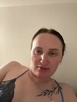 Snapshot of TomilaSi chatting on 22, 5, 2026 TomilaSi online show from 22, 5, 2026
