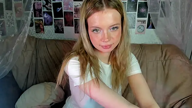 Snapshot of AlysaMeow chatting on 15, 5, 2026 AlysaMeow online show from 15, 5, 2026