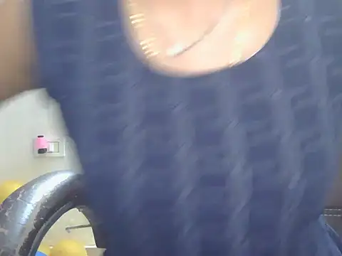 cute mahira online show from 5, 4, 2026