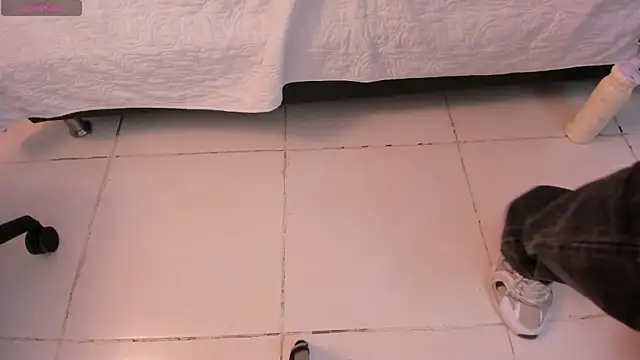 ariawhite1 online show from 26, 11, 2025