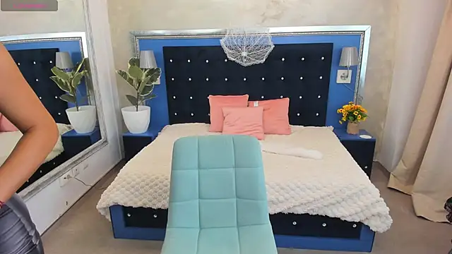 Snapshot of Yasminehot chatting on 2, 12, 2025 Yasminehot online show from 2, 12, 2025