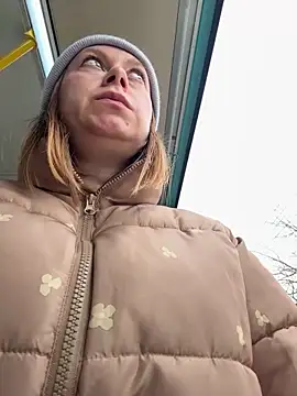 Brooke lover online show from 5, 4, 2026