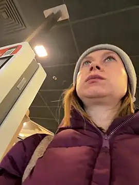 Brooke lover online show from 4, 3, 2026