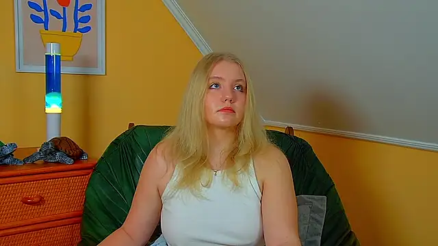 Snapshot of EmilyEvanse chatting on 29, 11, 2025 EmilyEvanse online show from 29, 11, 2025