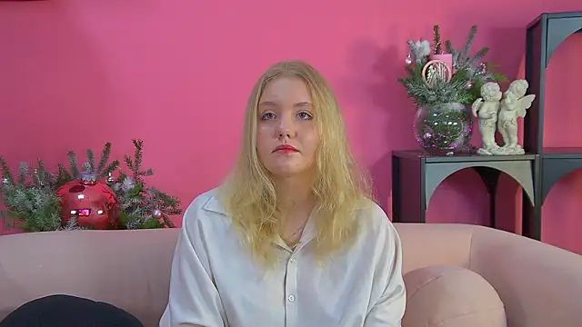 EmilyEvanse online show from 2, 12, 2025