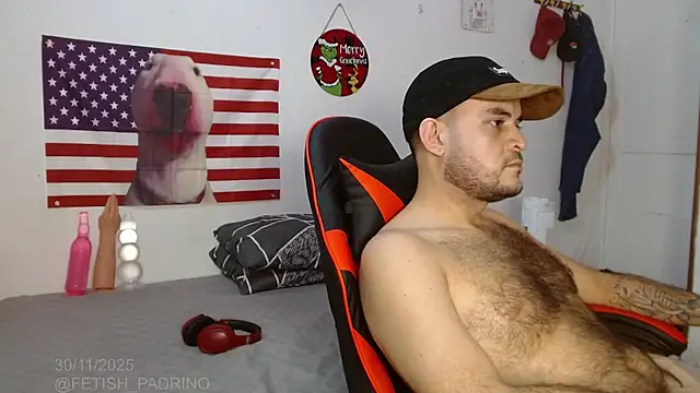 Snapshot of holegape chatting on 1, 12, 2025 holegape online show from 1, 12, 2025