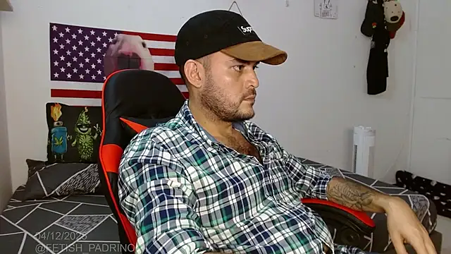 Snapshot of holegape chatting on 5, 12, 2025 holegape online show from 5, 12, 2025