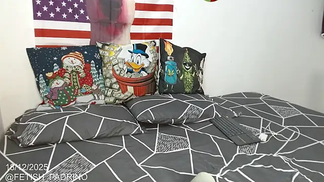 Snapshot of holegape chatting on 19, 12, 2025 holegape online show from 19, 12, 2025