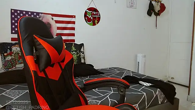 Snapshot of holegape chatting on 14, 12, 2025 holegape online show from 14, 12, 2025