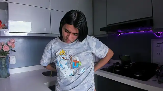 SaraAndrade  online show from 10, 4, 2026