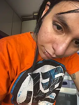 SaraAndrade  online show from 4, 3, 2026