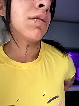 SaraAndrade  online show from 6, 4, 2026