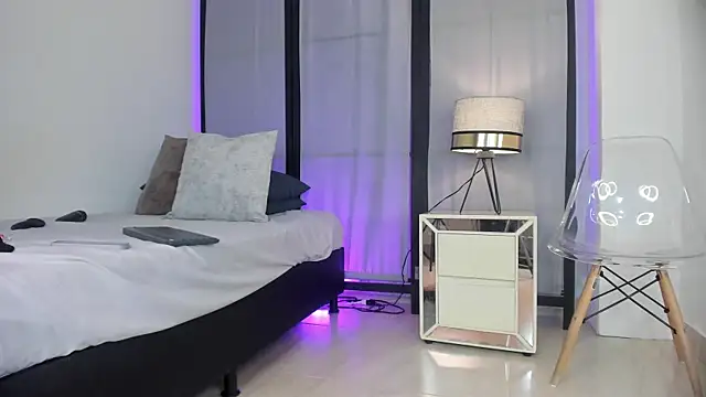 niicole steele  online show from 14, 1, 2026