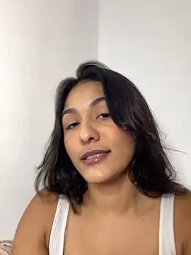 Laurapocahontas online show from 25, 11, 2025