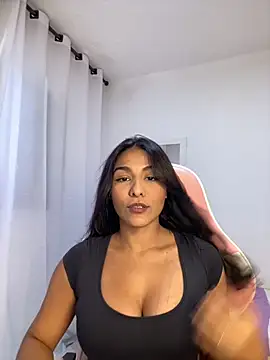 Laurapocahontas online show from 1, 12, 2025