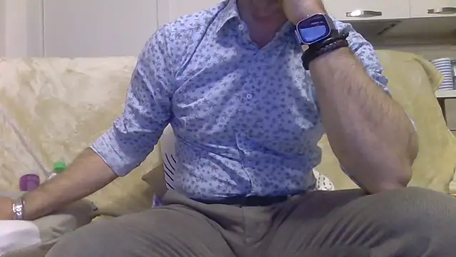 Eroshotlicker online show from 6, 4, 2026