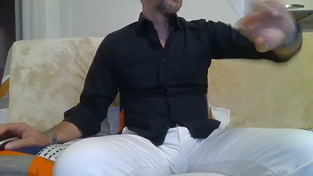 Eroshotlicker online show from 16, 4, 2026